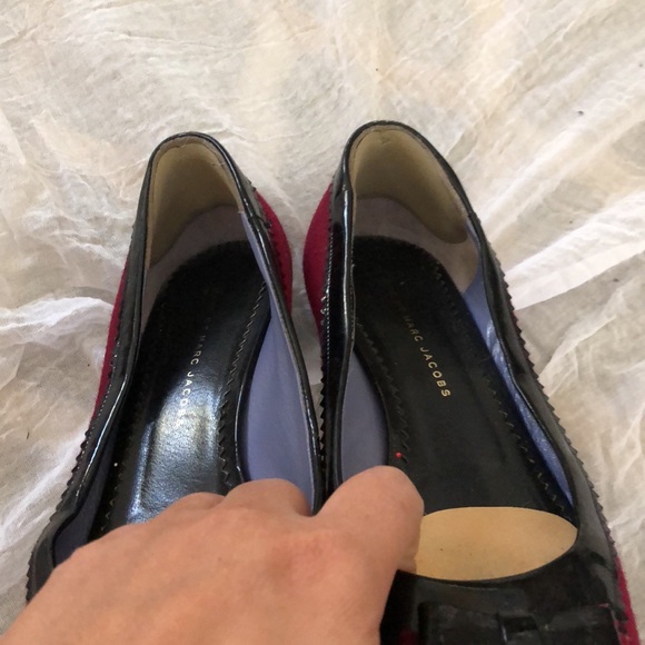 Beautiful raspberry red and black Marc Jacobs flats - Picture 6 of 7